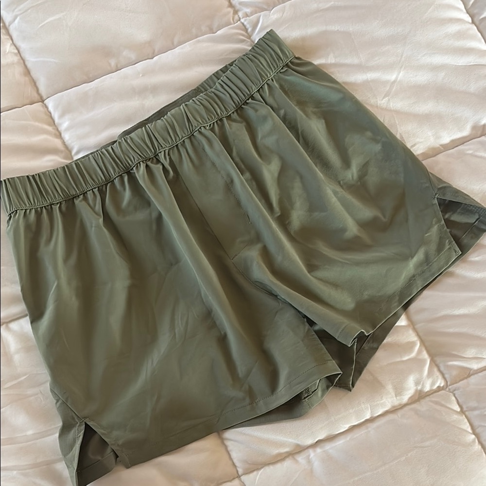 H&M Move Olive Green Women's Shorts Size S